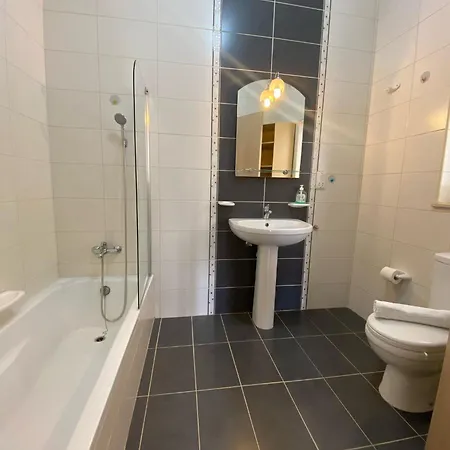 2 Bed Maisonette