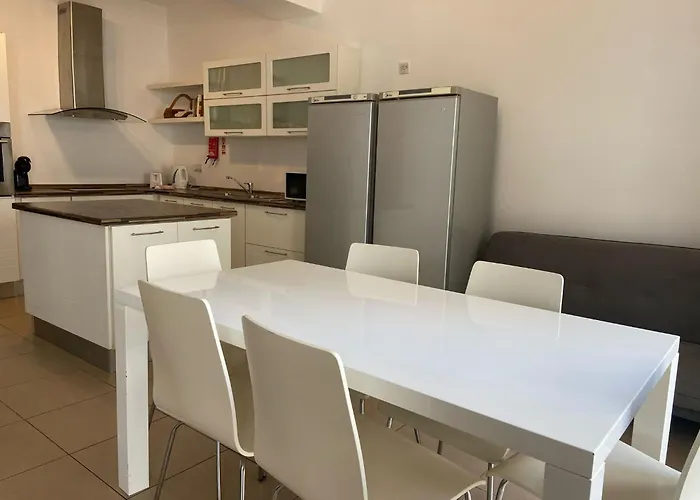 شقة 2 Bed Maisonette *