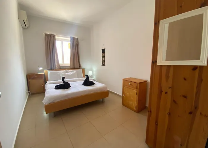 شقة 2 Bed Maisonette Gzira