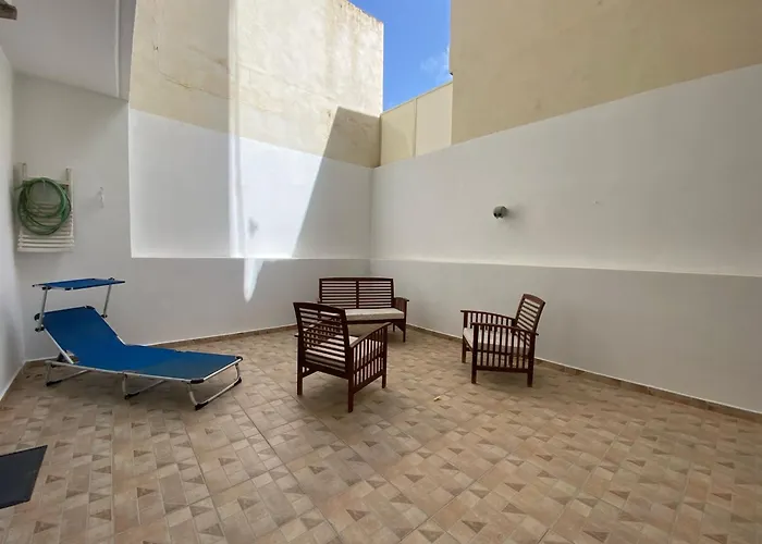 شقة 2 Bed Maisonette *